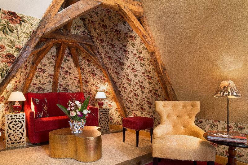 Hotel Chateau Laroche-ploquin